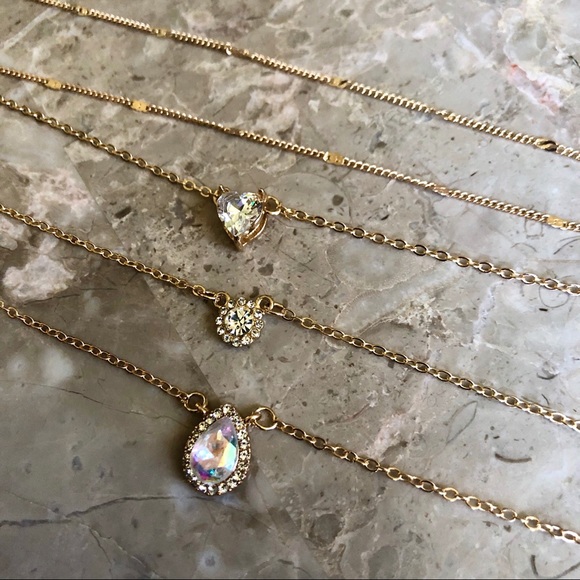 3/$25⚡️heart teardrop multilayer necklace - Picture 6 of 7